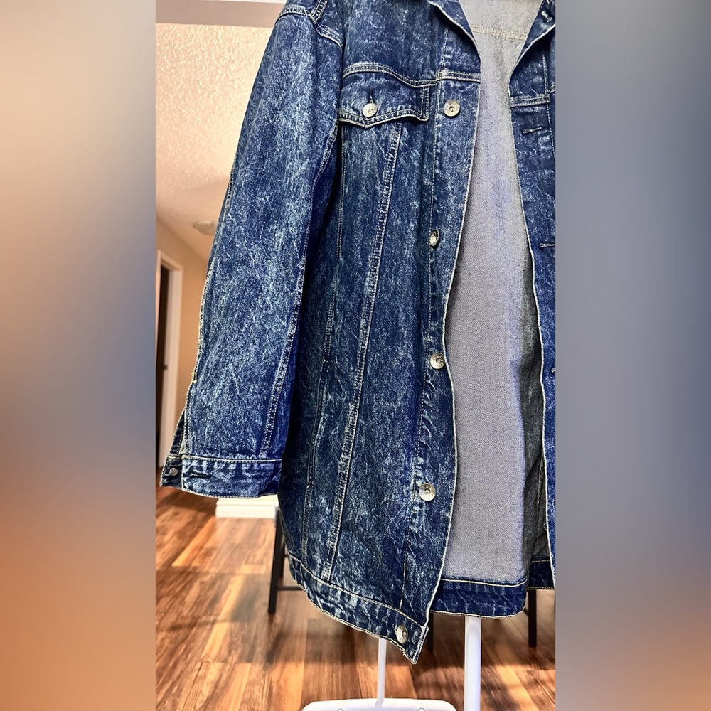 Oversized Denim Jacket - Picture 8 of 12